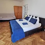 Kovacs Apartmanhaz *