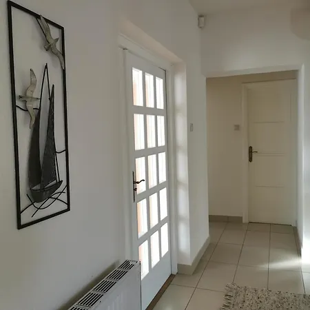 Daire Kovacs Apartmanhaz *