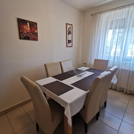 Kovacs Apartmanhaz * Balatonfured