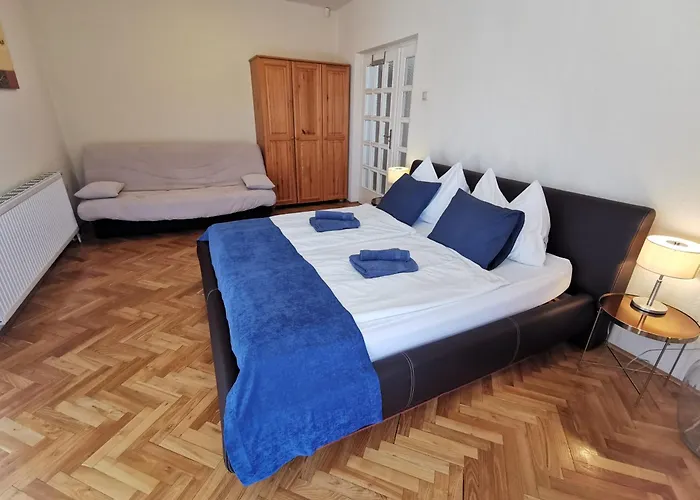 Kovács *